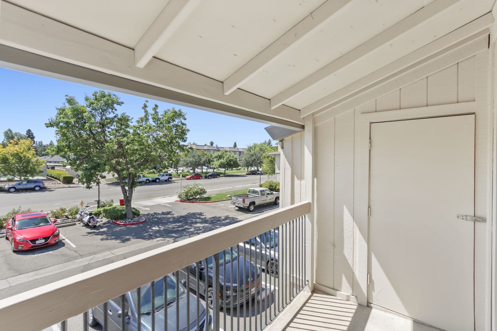Davis Apartment: 1050 Lake Blvd.