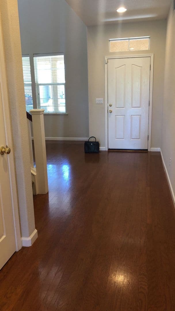 Davis House: 2951 Audubon Cir