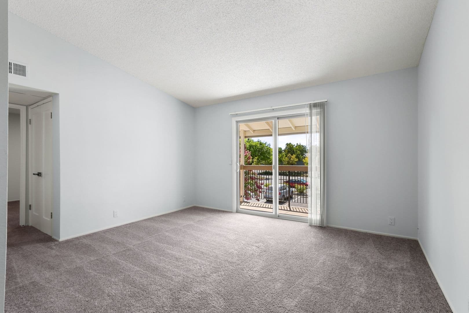 Davis Apartment: 1050 Lake Blvd.