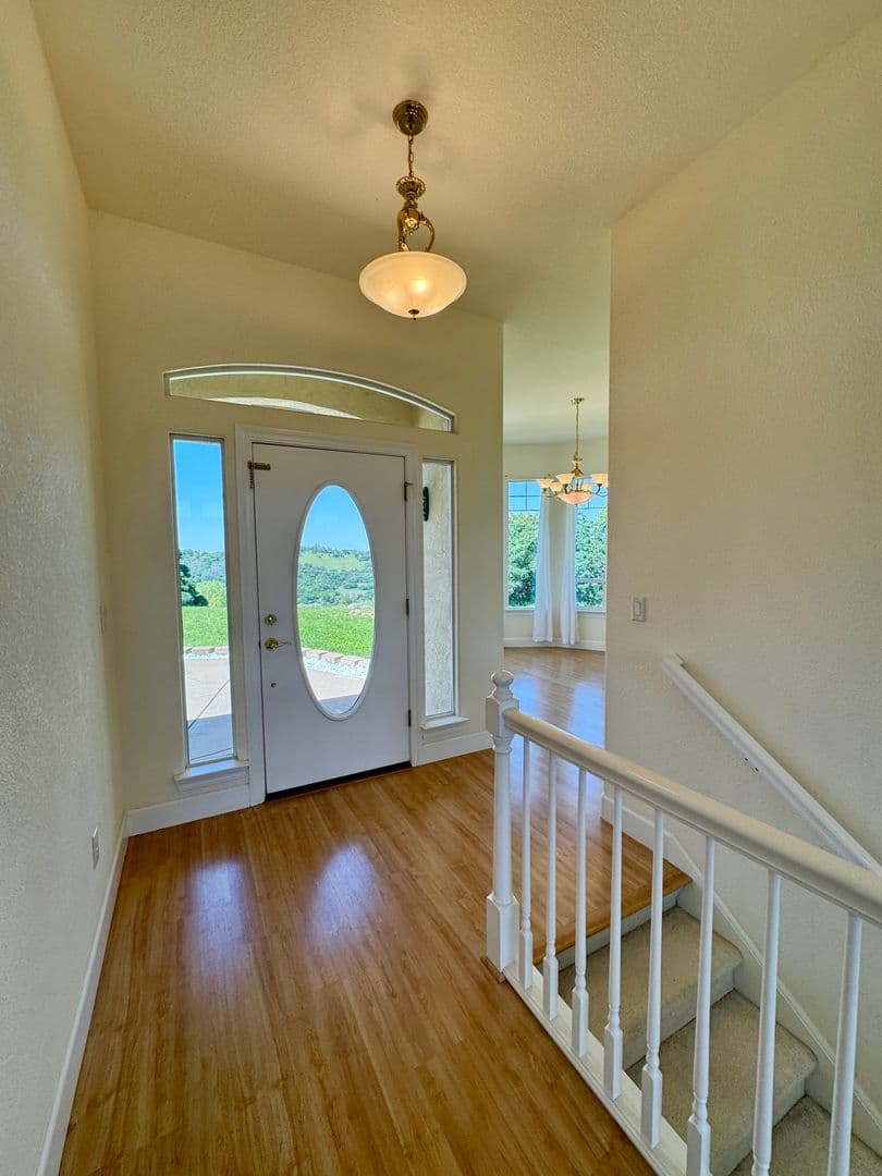 Pilot Hill House: 6255 Peacock Way