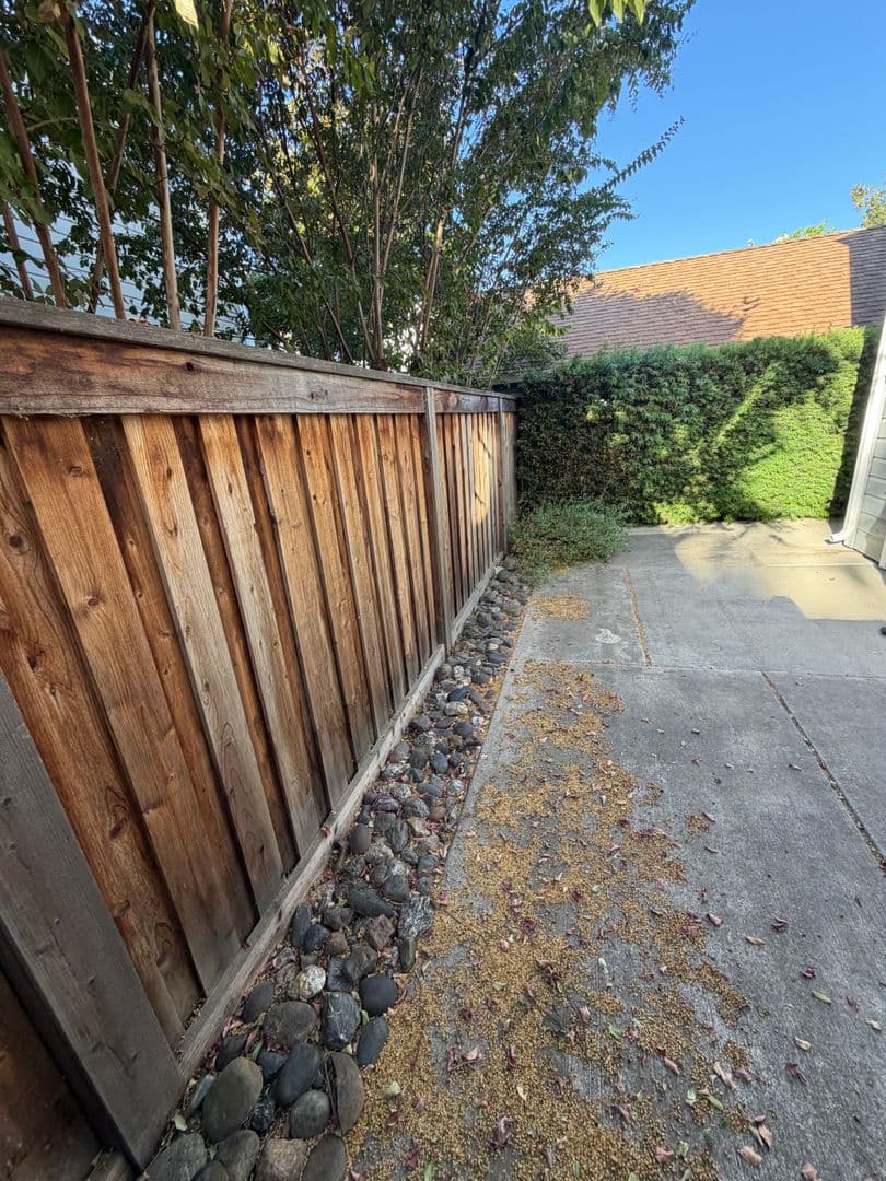 Davis Townhome: 3127 Woods Circle
