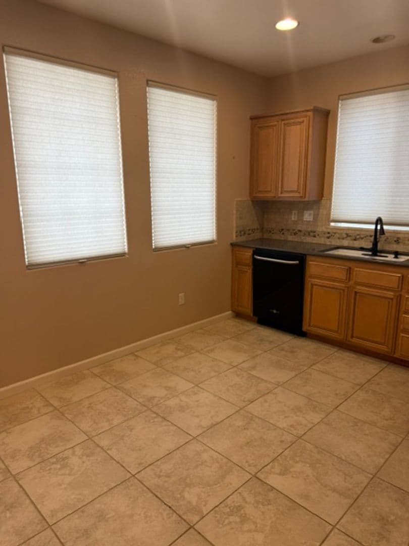 Sacramento House: 3642 Sardinia Island Way