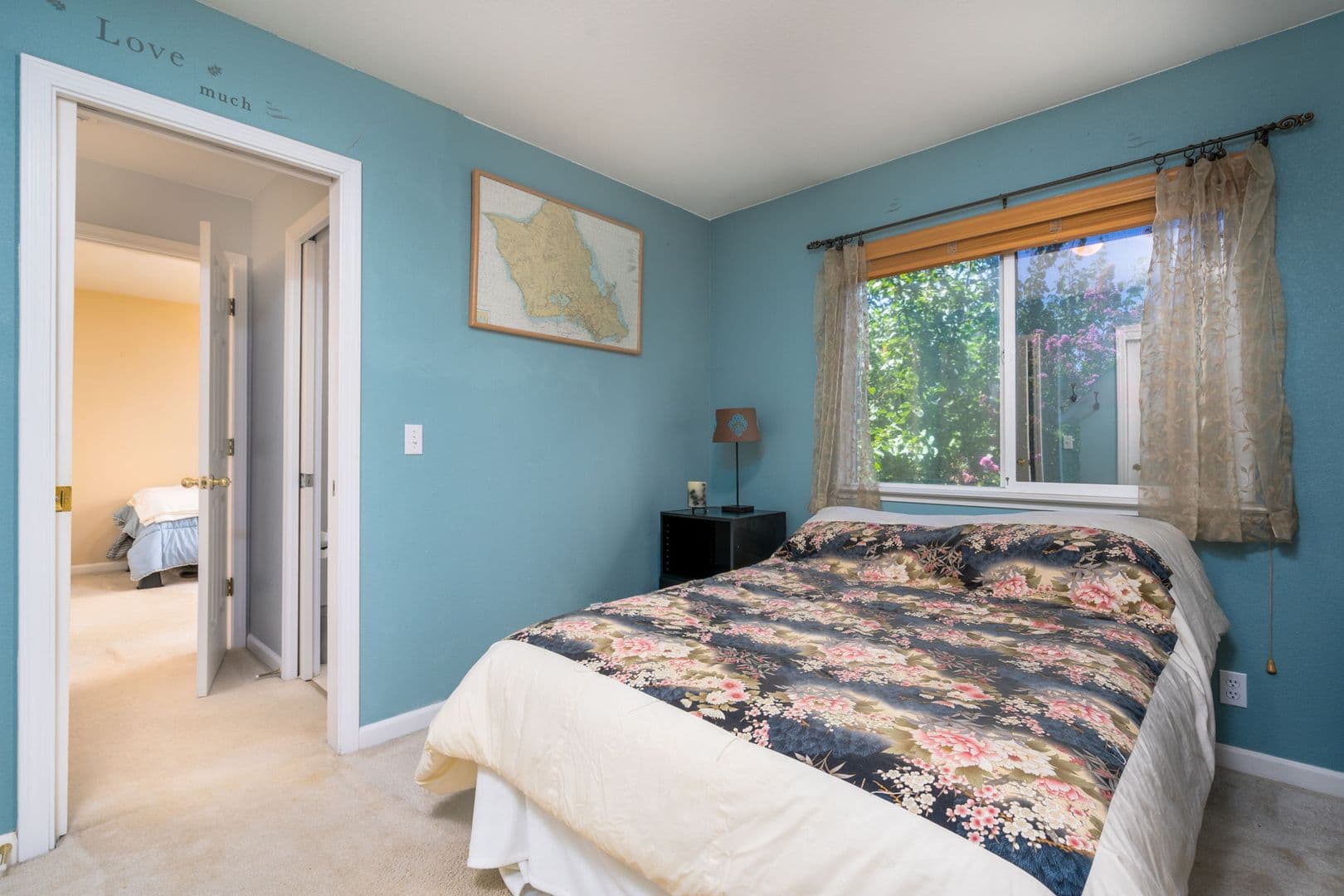 Davis House: 2277 Halsey Circle