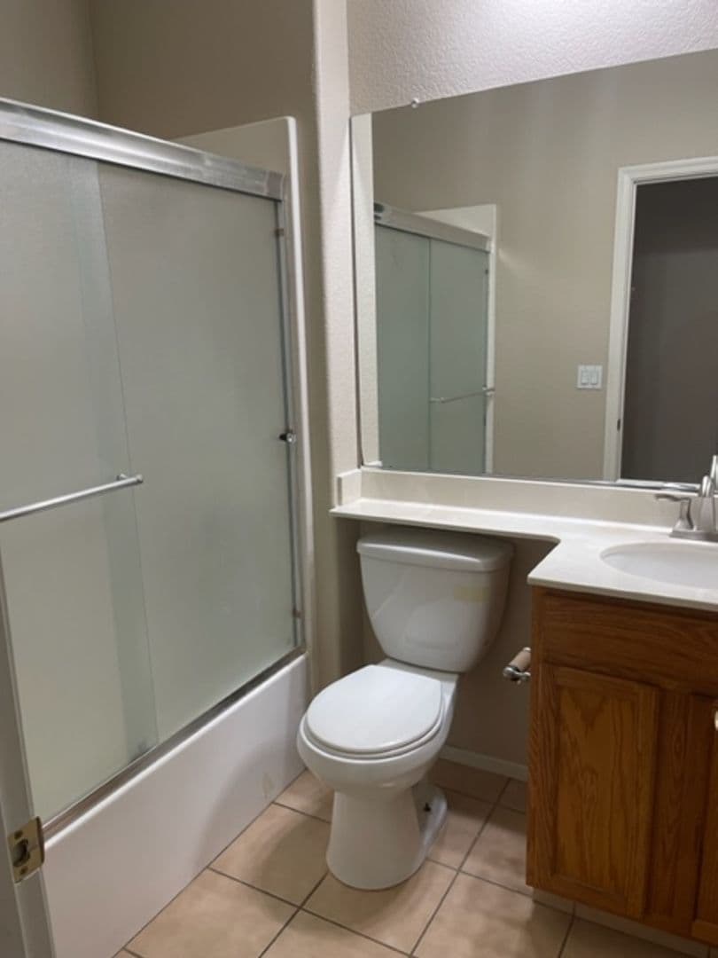 Sacramento House: 3368 Colchester Avenue