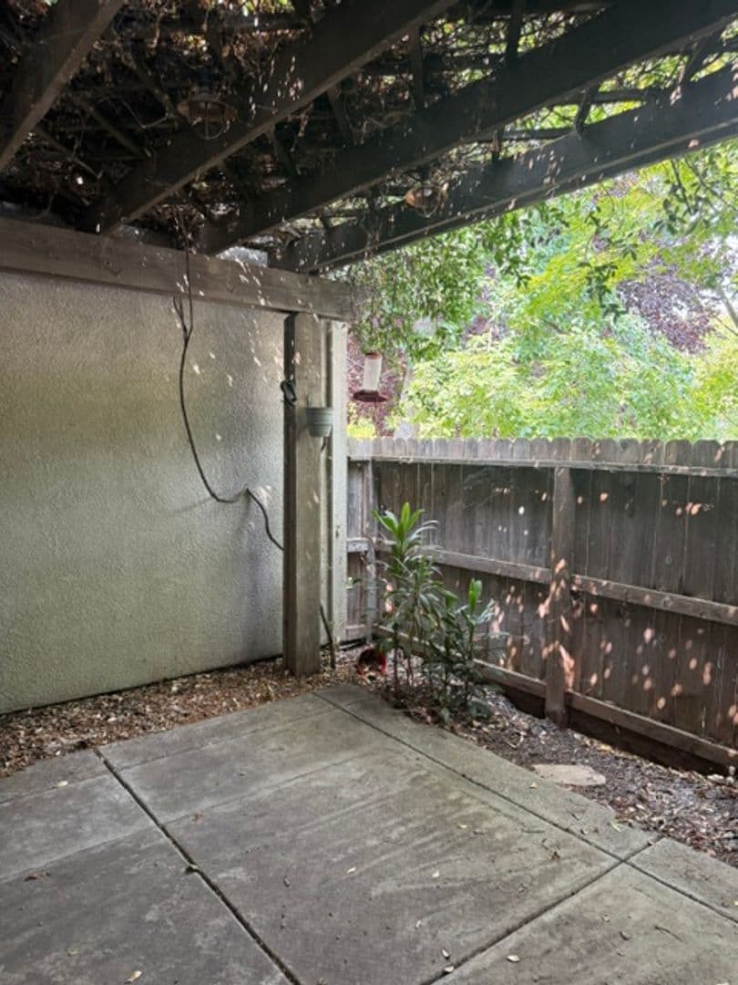 Sacramento House: 3642 Sardinia Island Way