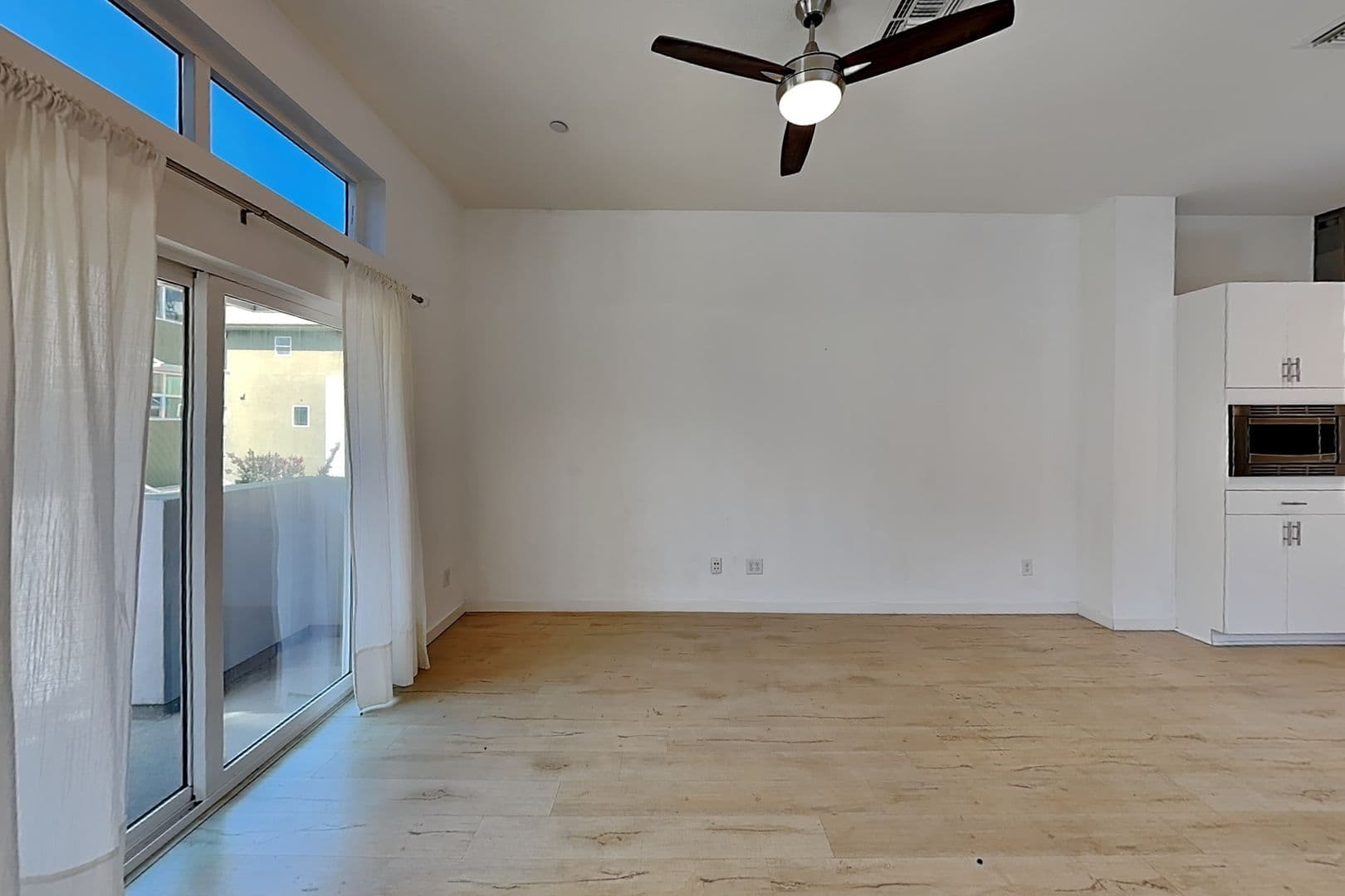 West Sacramento House: 392 Midstream Lane