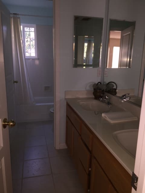 Davis House: 1307 Via Colonna Terrace