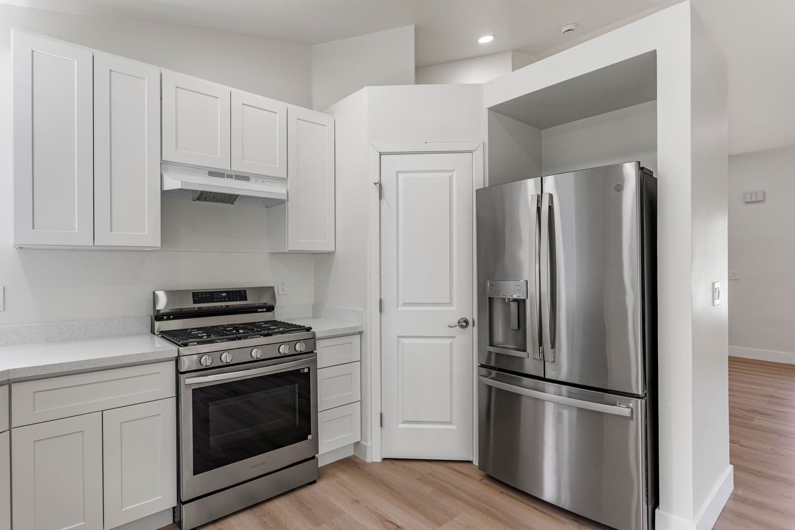 Sacramento House: 5520 Muskingham Way