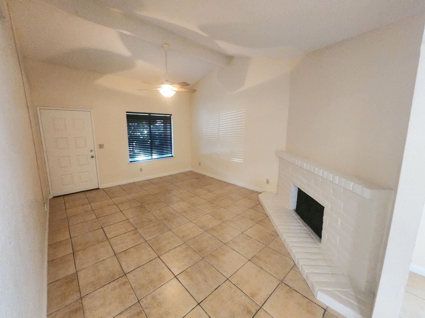 Sacramento Apartment: 4921-4923 Saddlerock Way
