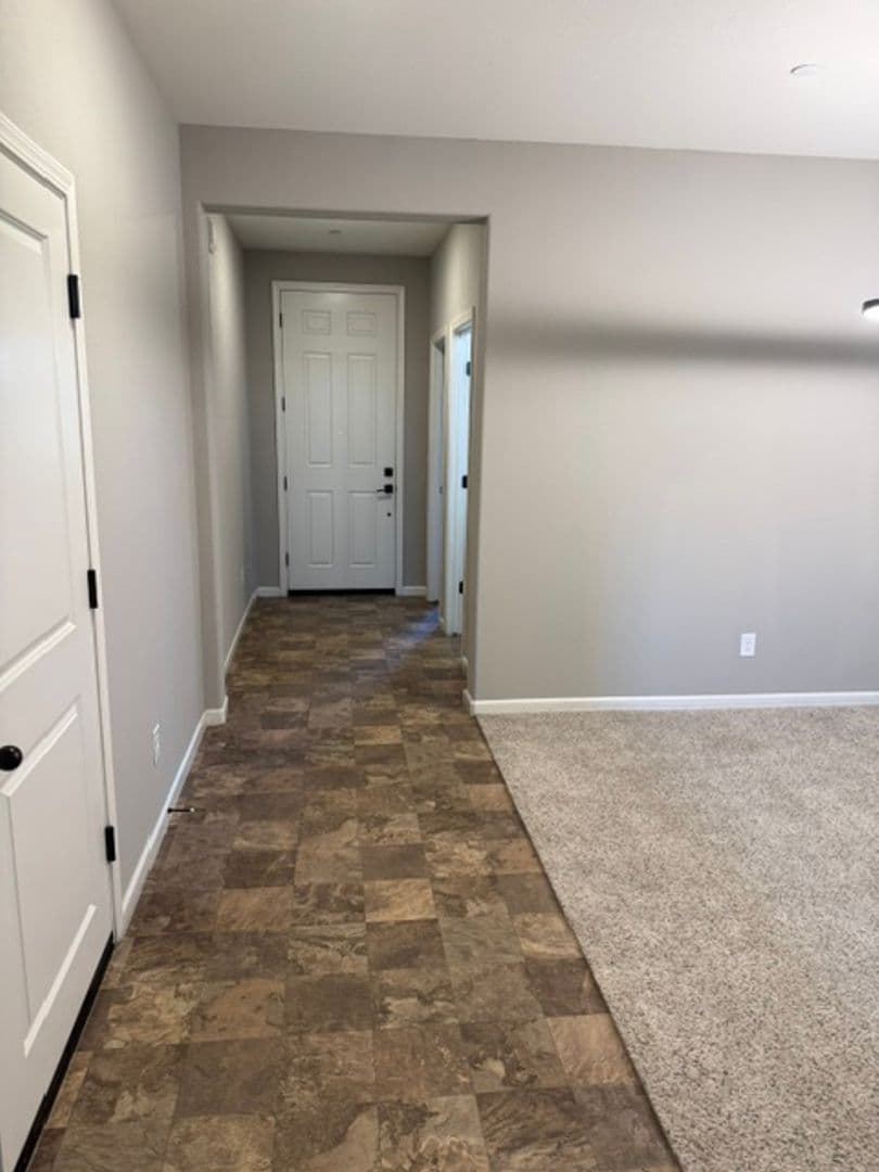 Sacramento House: 5375 Hampton Falls Way