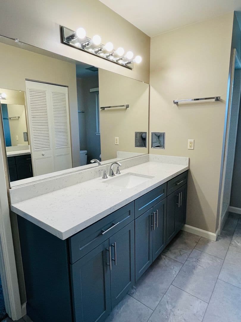 Elk Grove House: 9301 Mazatlan Way