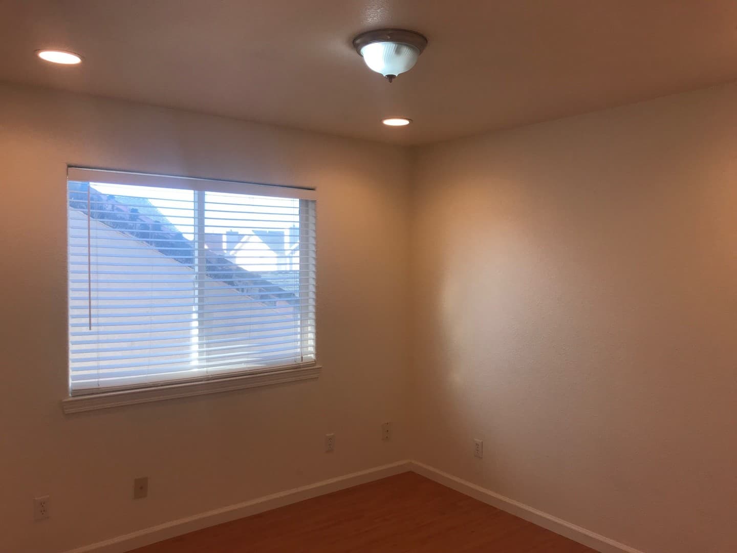 Sacramento House: 7546 24th Street