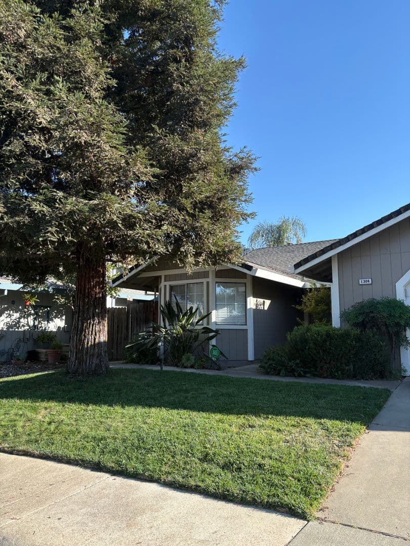 Woodland House: 1304 Tyler Court