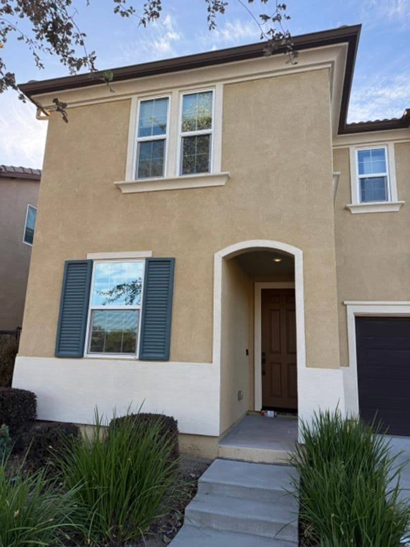Sacramento House: 5375 Hampton Falls Way