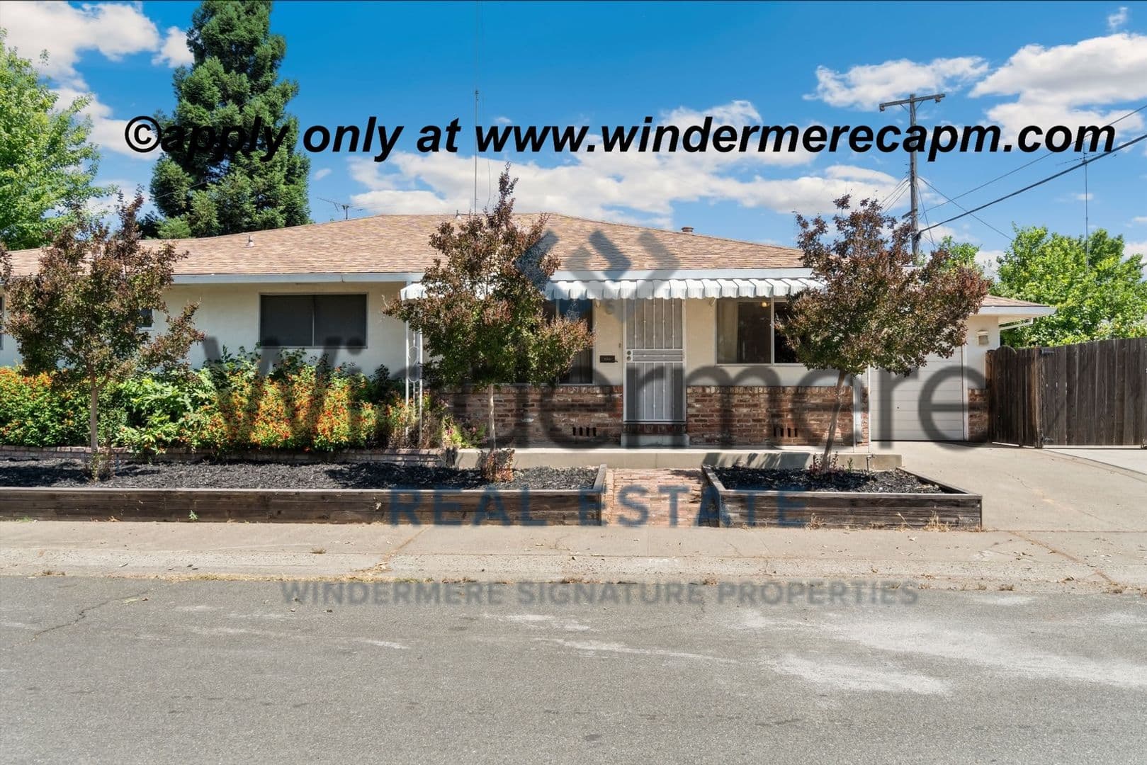Sacramento House: 7061 Reta Avenue