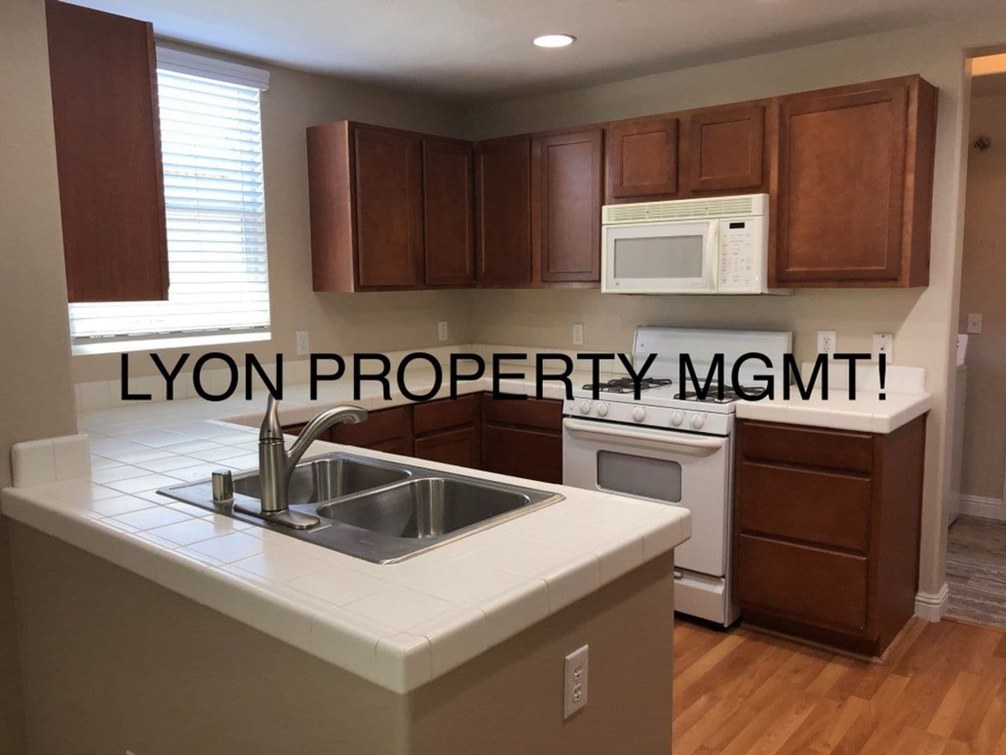 Sacramento Condo: 4800 Westlake Pkway #1609