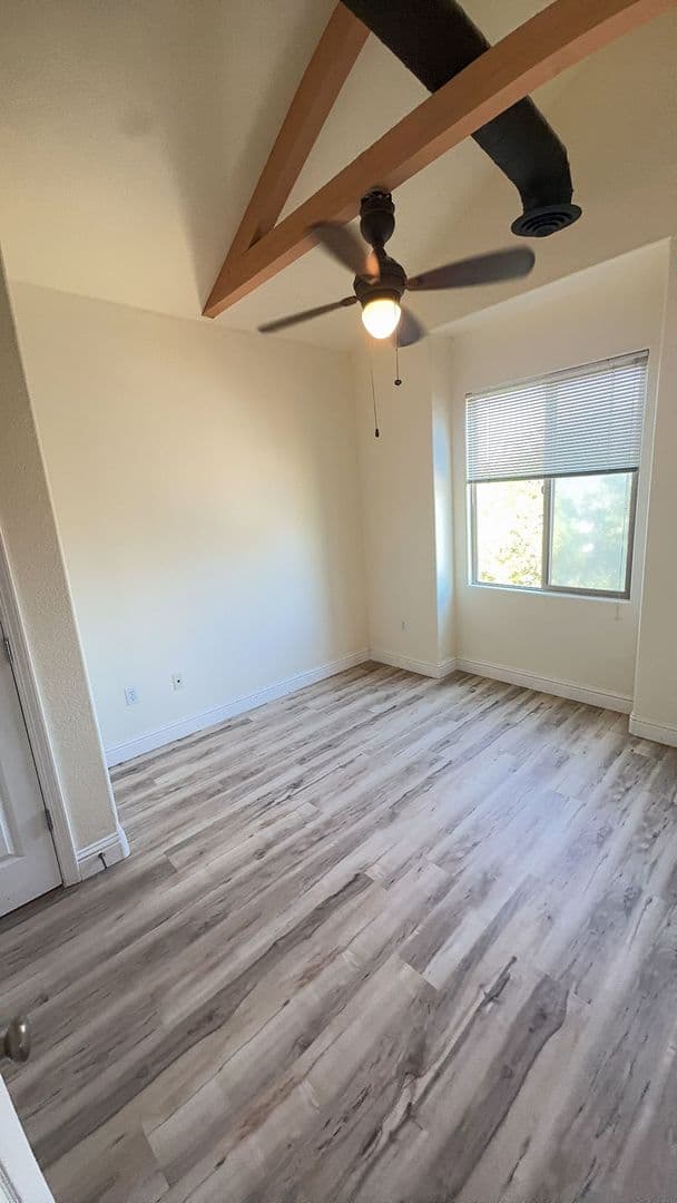 Davis House: 2315 Glacier Place, #A