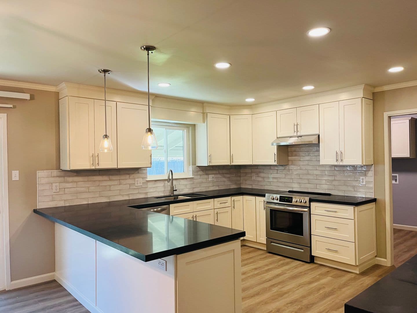 Elk Grove House: 9301 Mazatlan Way