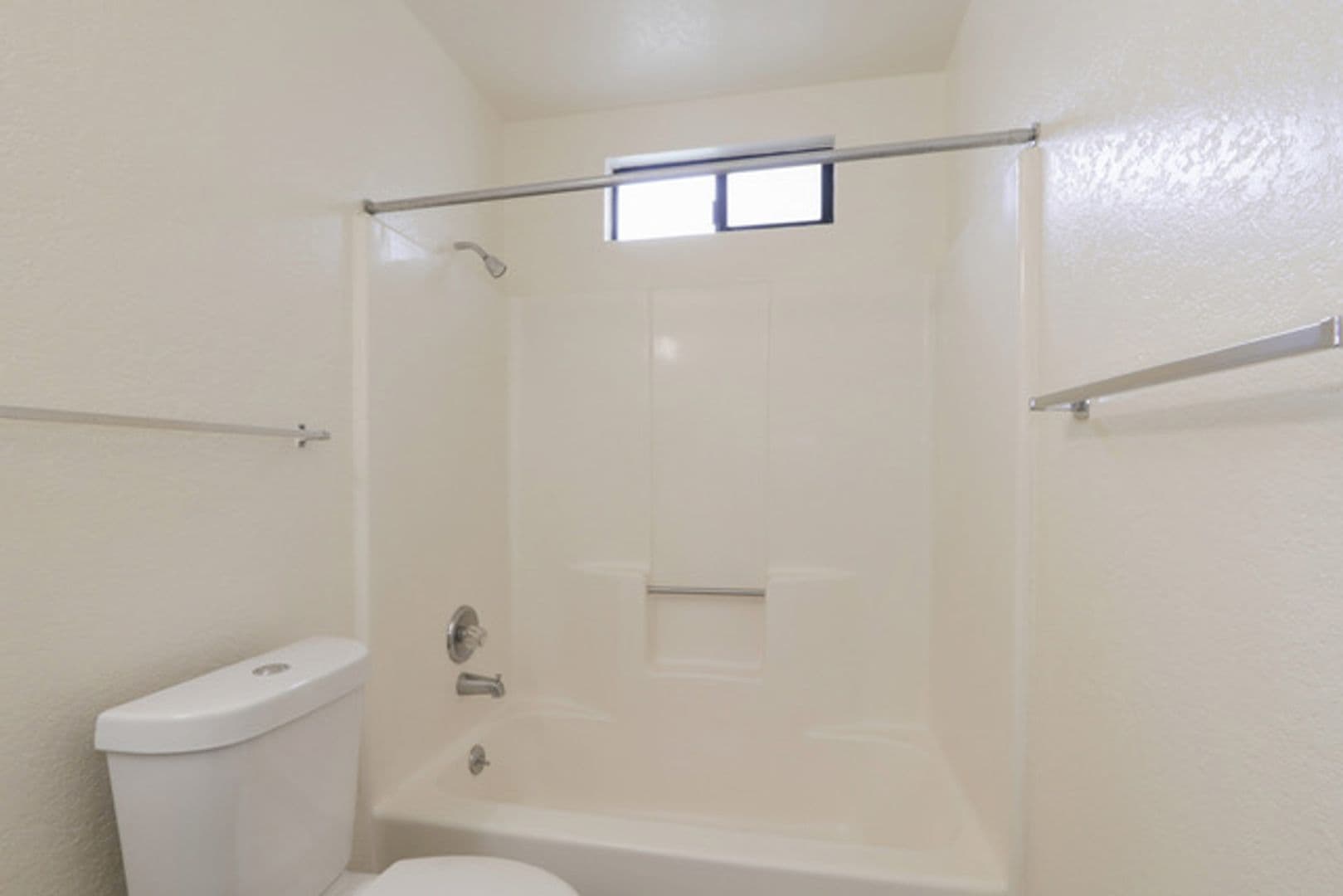 Davis Apartment: 2255 Sycamore Lane