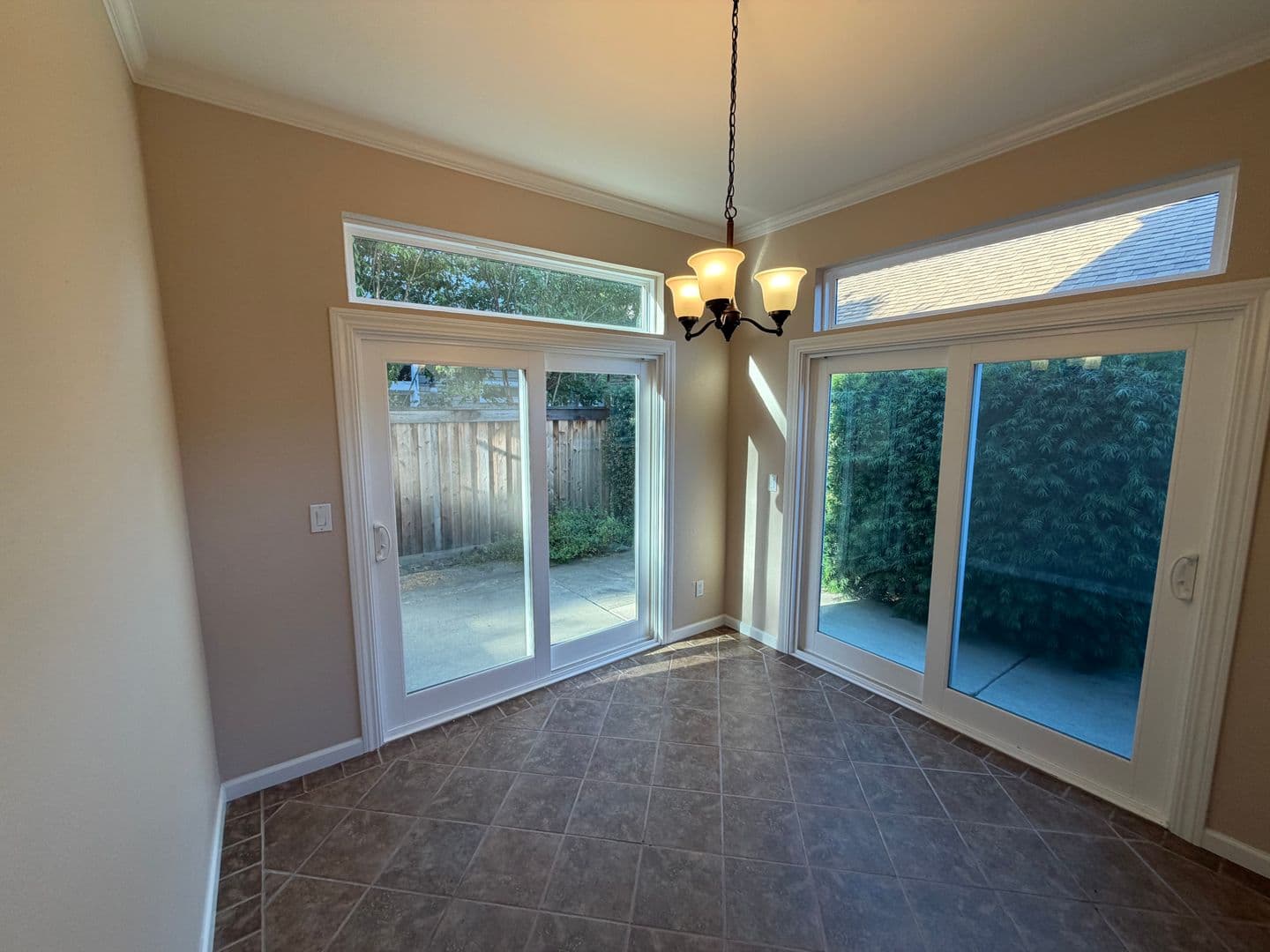 Davis Townhome: 3127 Woods Circle