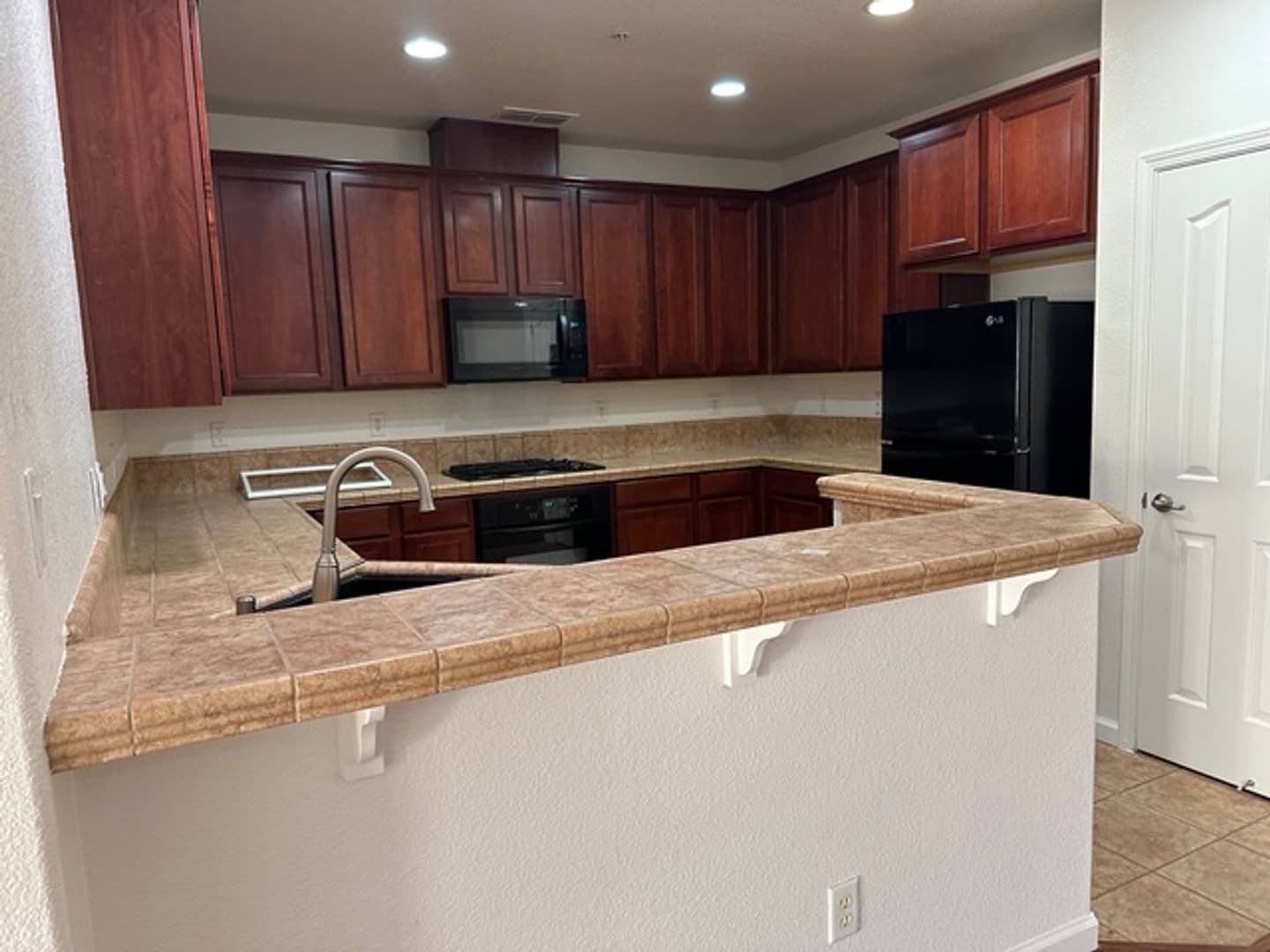 Sacramento Condo: 3301 N Park Dr #3916