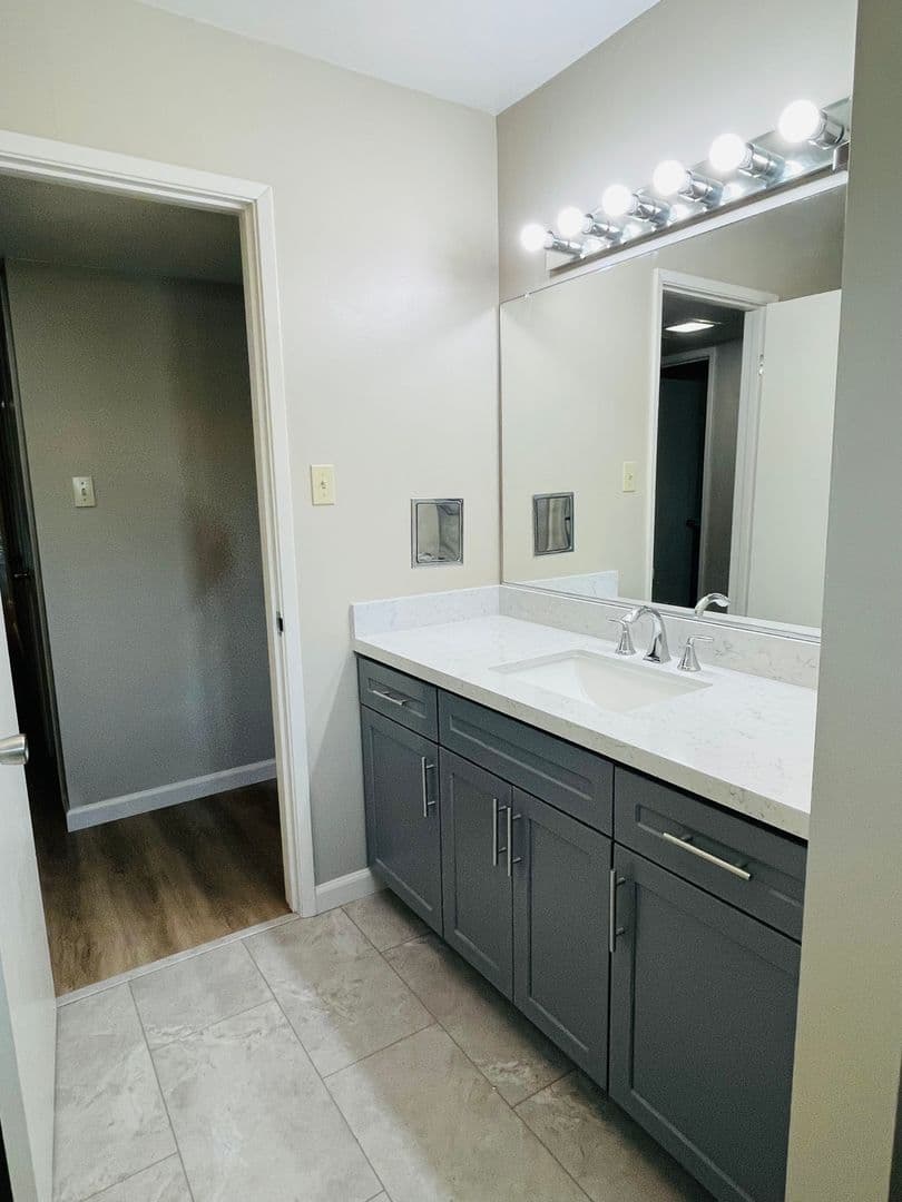 Elk Grove House: 9301 Mazatlan Way