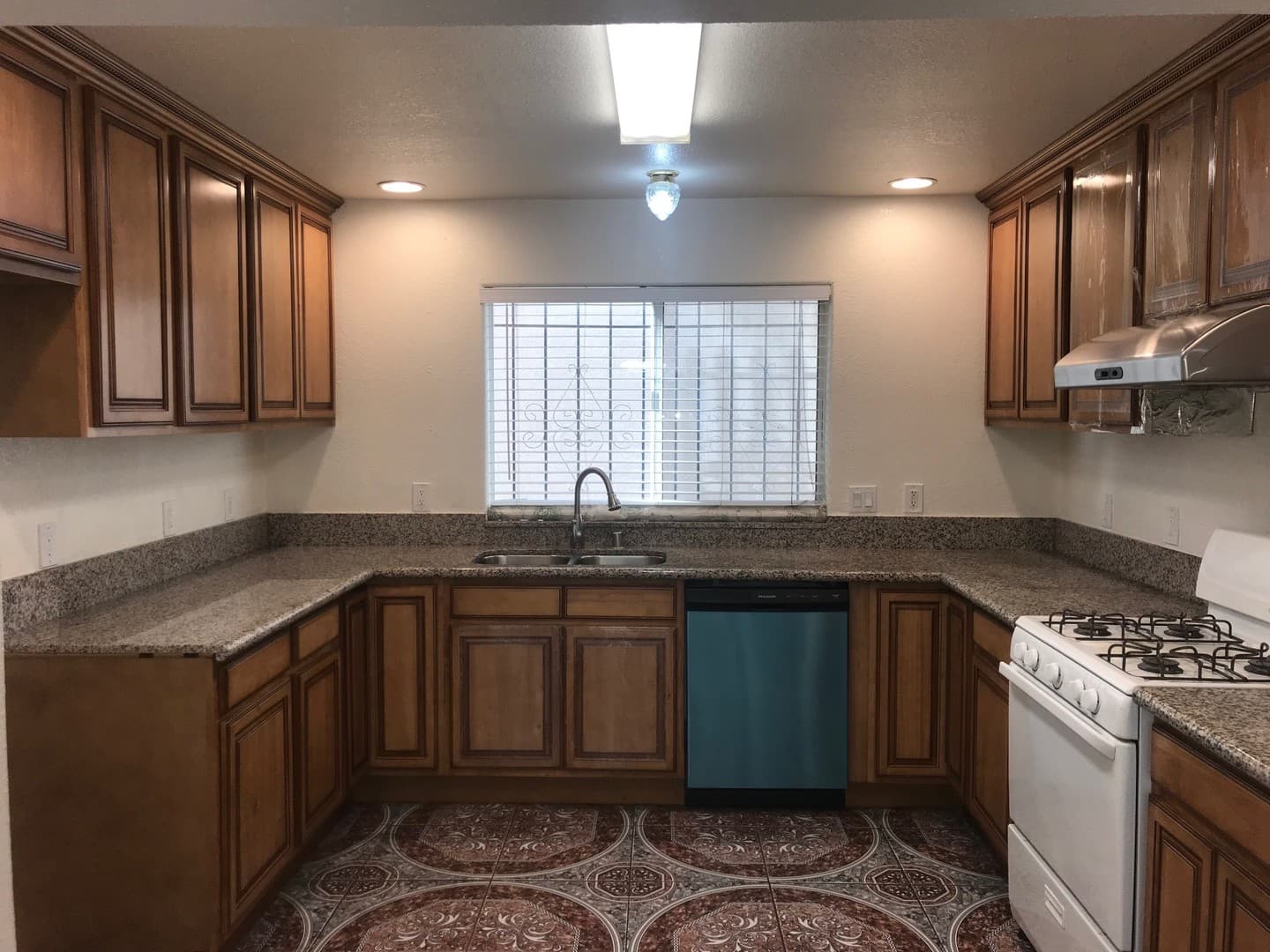 Sacramento House: 7546 24th Street