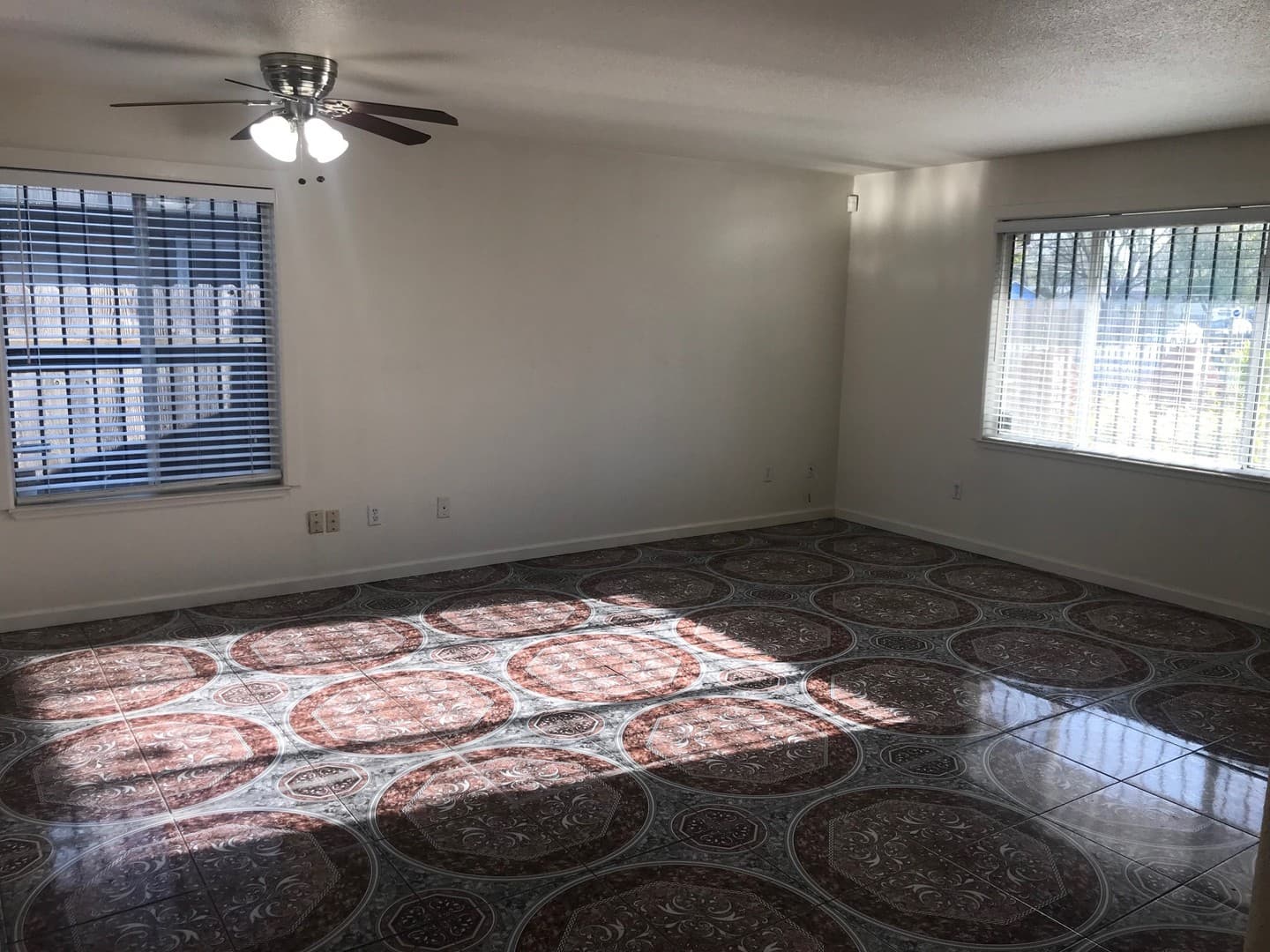 Sacramento House: 7546 24th Street