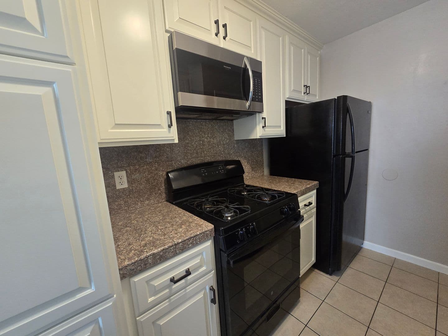 Auburn Condo: 3743 Park Drive, #2