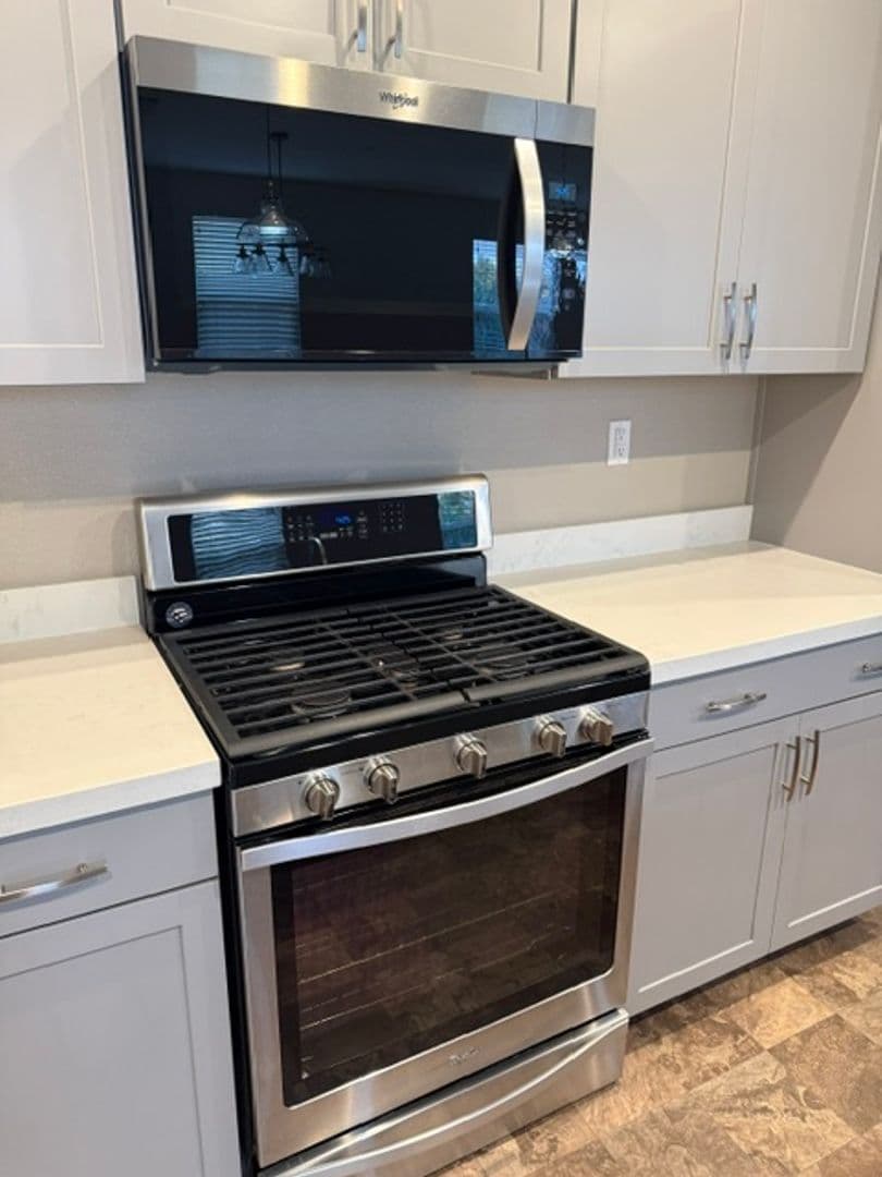 Sacramento House: 5375 Hampton Falls Way