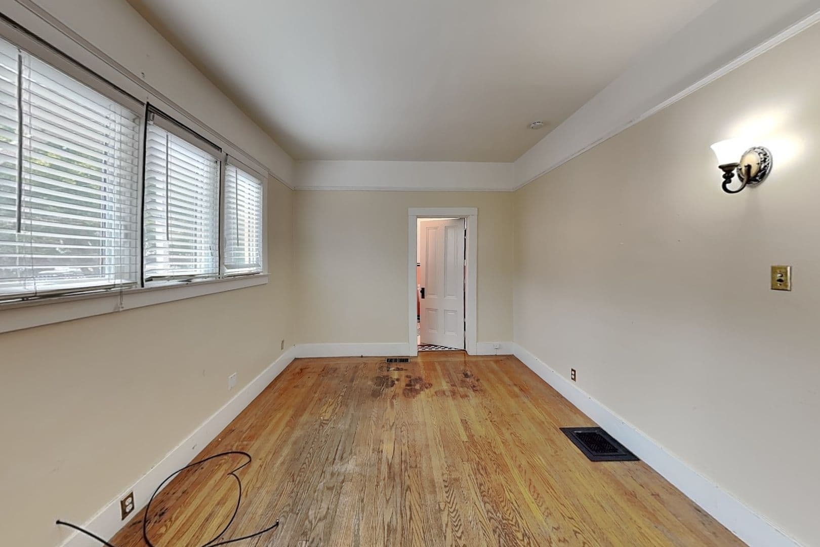 Sacramento Apartment: 2626 J Street