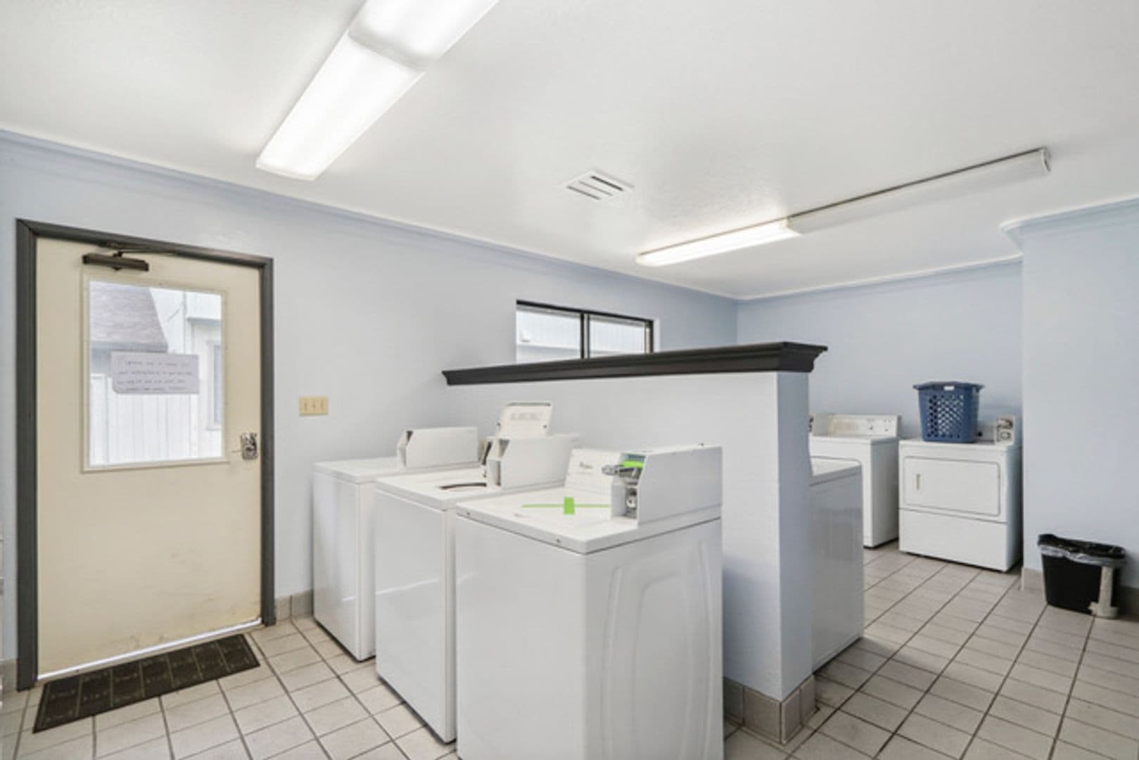Davis Apartment: 2255 Sycamore Lane