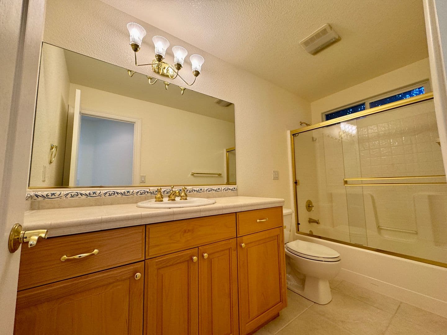 Pilot Hill House: 6255 Peacock Way