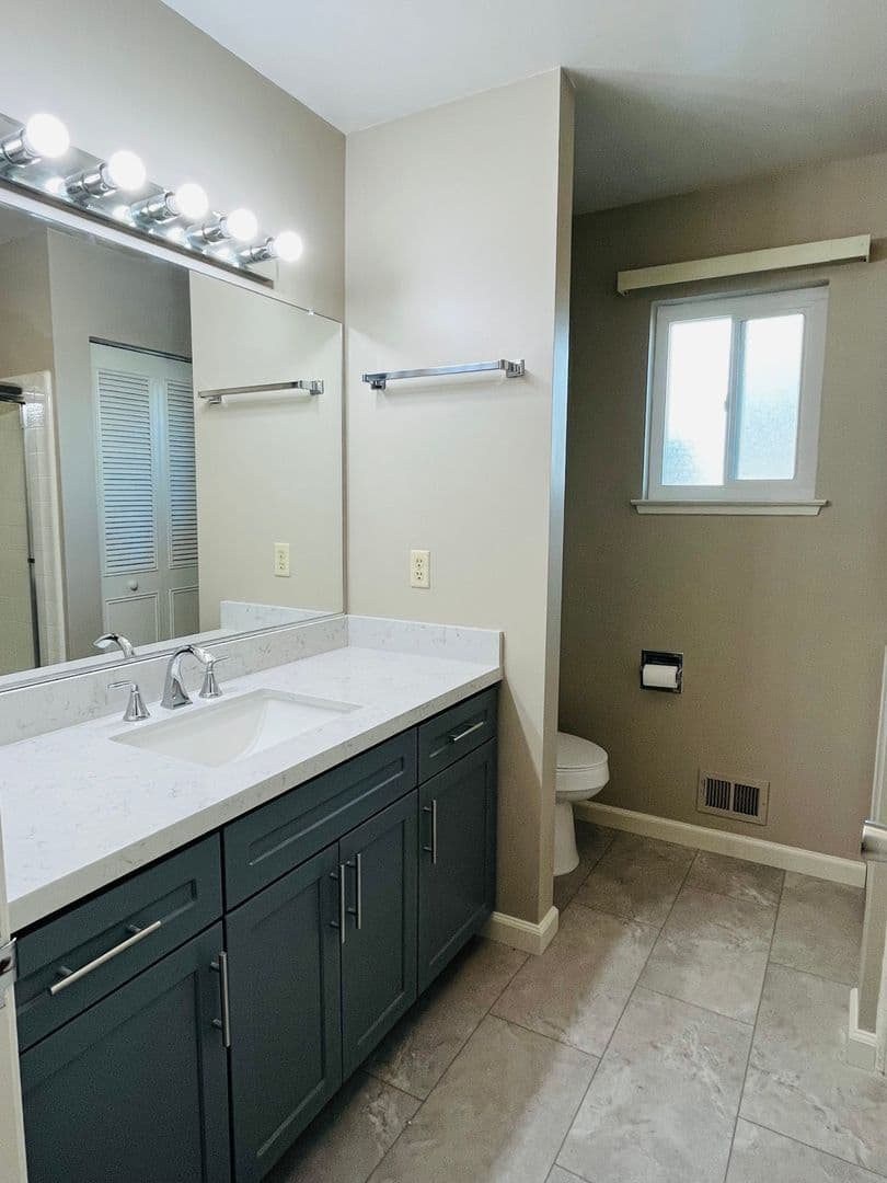 Elk Grove House: 9301 Mazatlan Way
