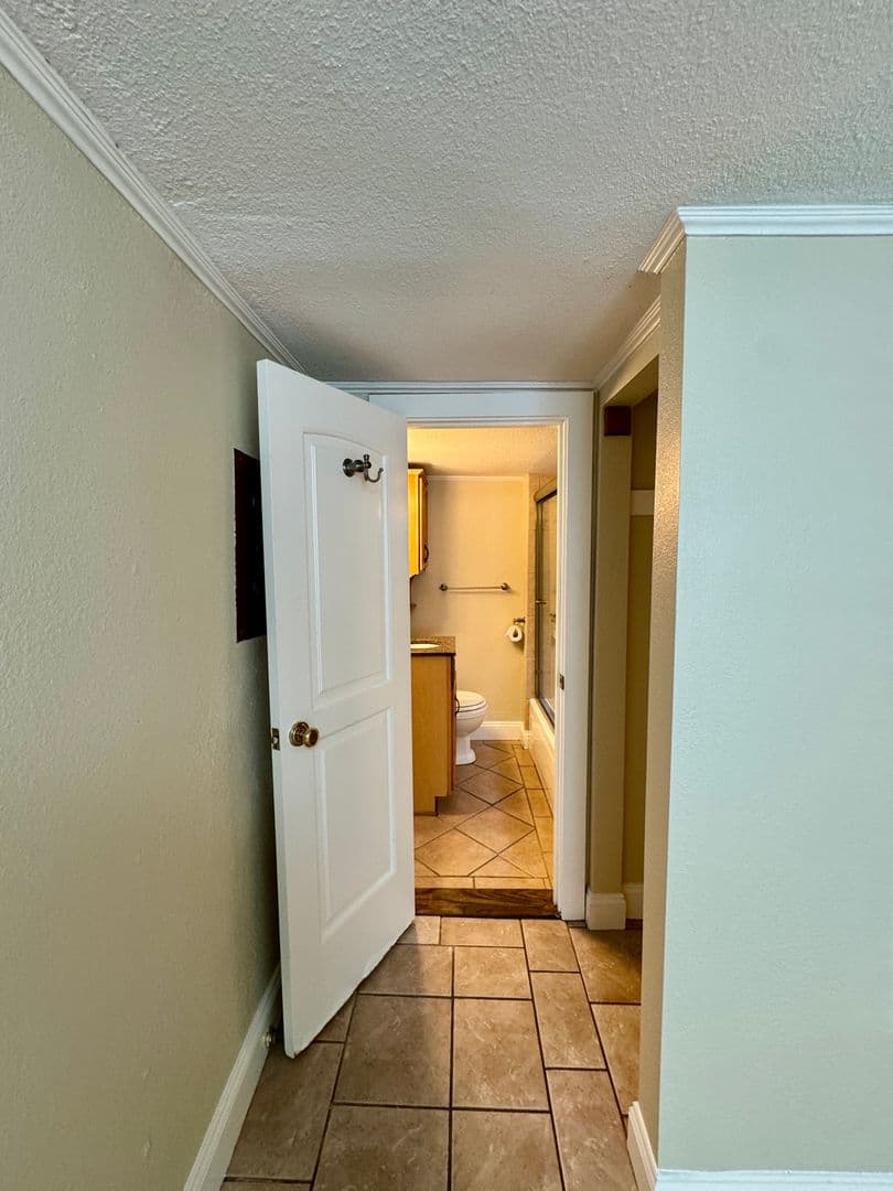 Sacramento Apartment: 519 13th Street
