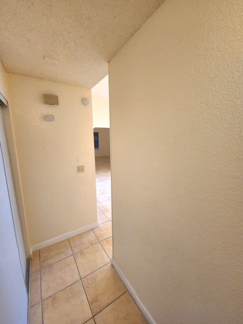 Sacramento Apartment: 4921-4923 Saddlerock Way