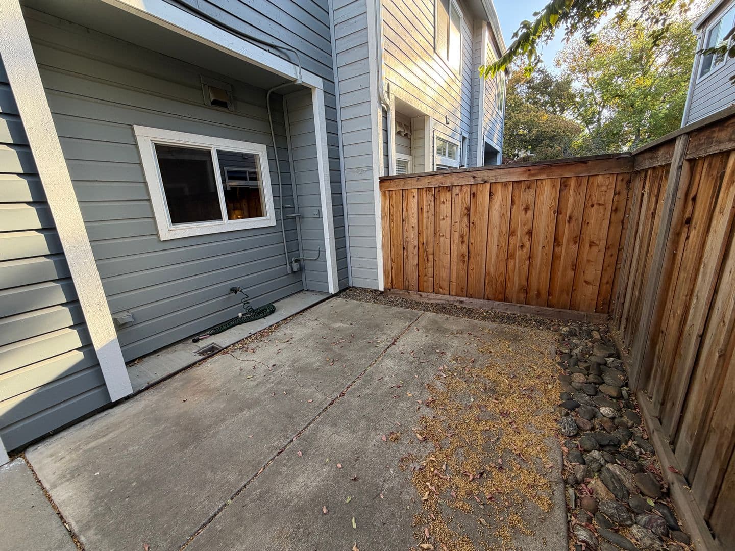 Davis Townhome: 3127 Woods Circle