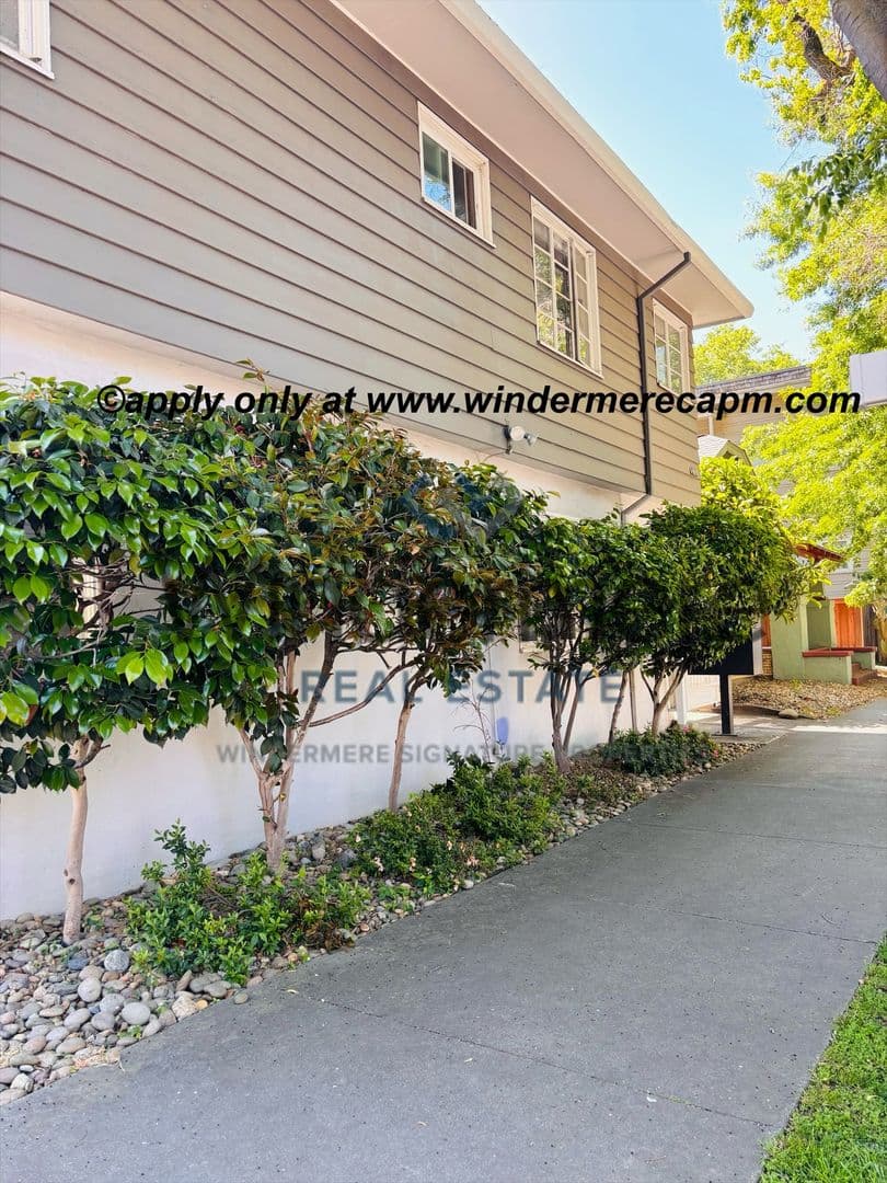 Sacramento Condo: 1417 23rd Street  Unit 4