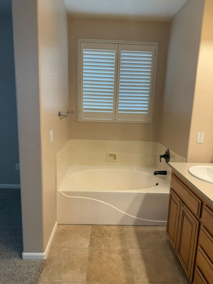 Sacramento House: 3642 Sardinia Island Way