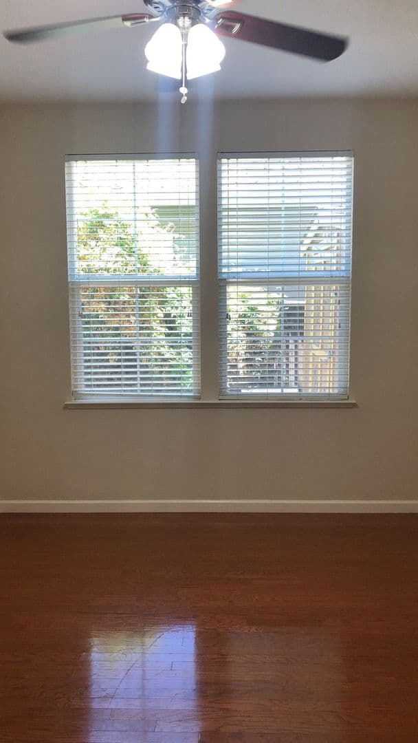 Davis House: 2951 Audubon Cir