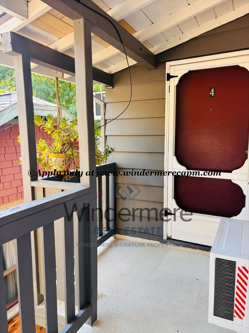 Sacramento Condo: 1417 23rd Street  Unit 4