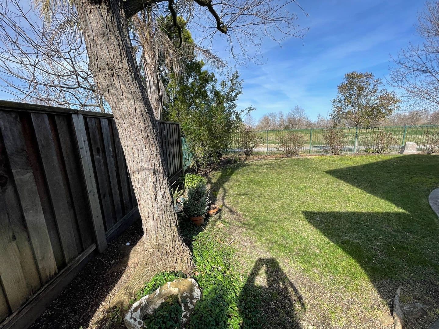 Davis House: 2951 Audubon Cir