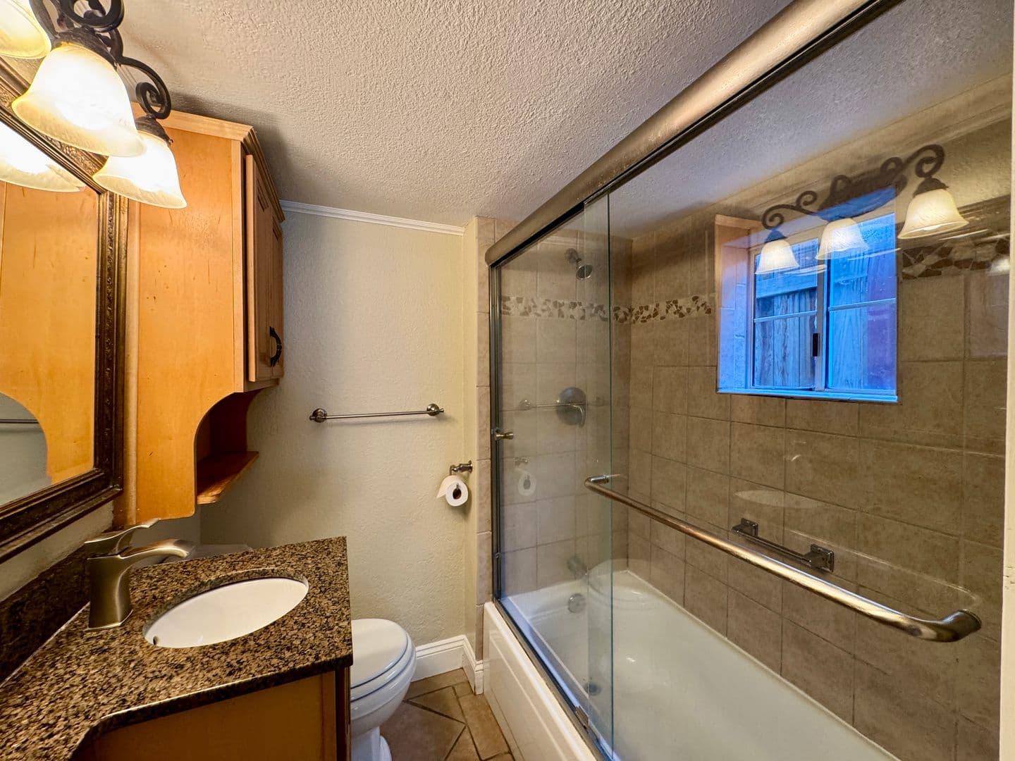 Sacramento Apartment: 519 13th Street