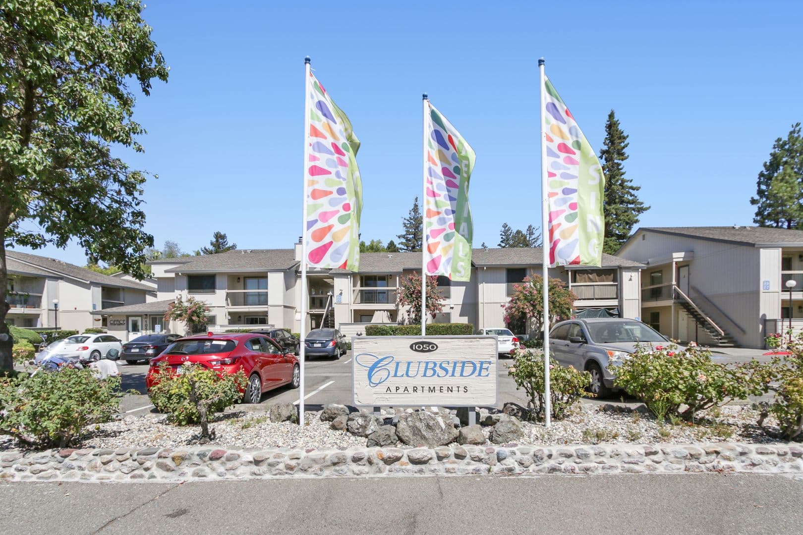 Davis Apartment: 1050 Lake Blvd.