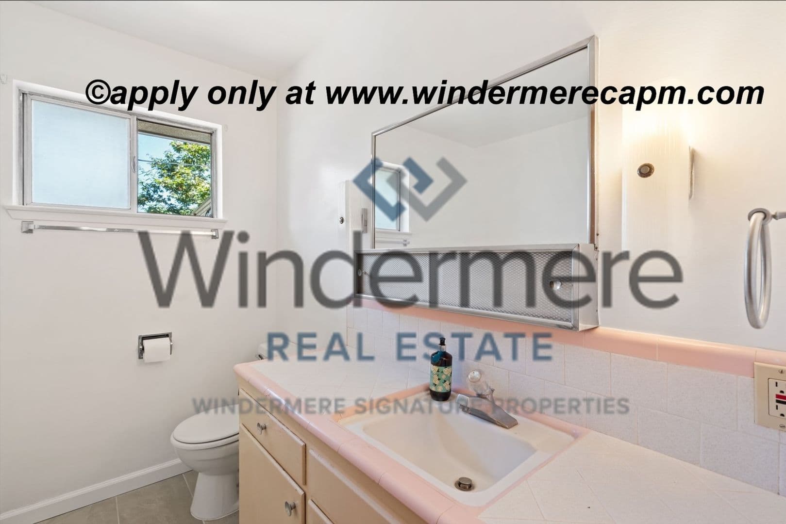 Sacramento House: 7061 Reta Avenue