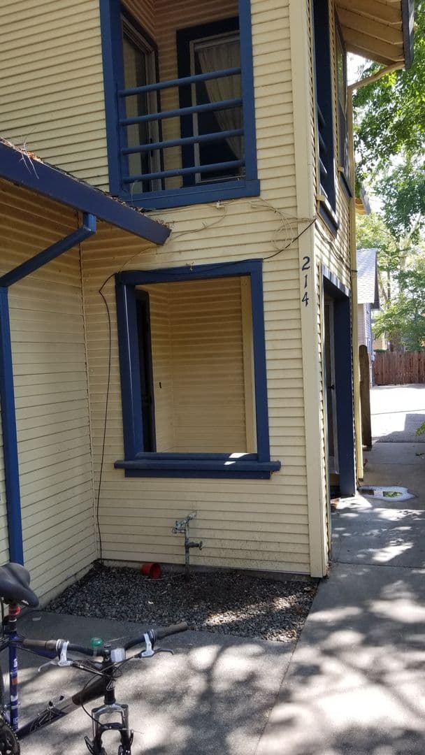 Davis Condo: 214 A Street