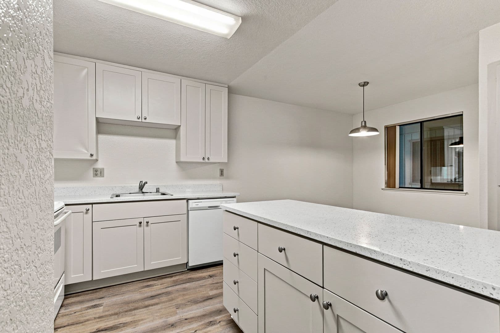 Davis Apartment: 2255 Sycamore Lane