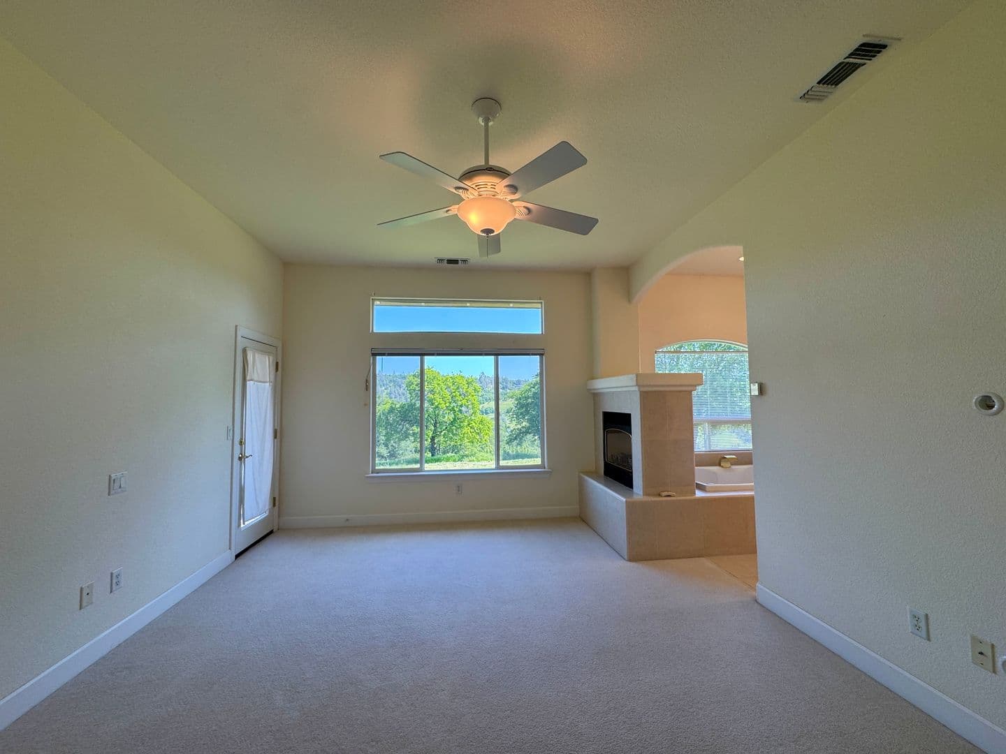 Pilot Hill House: 6255 Peacock Way