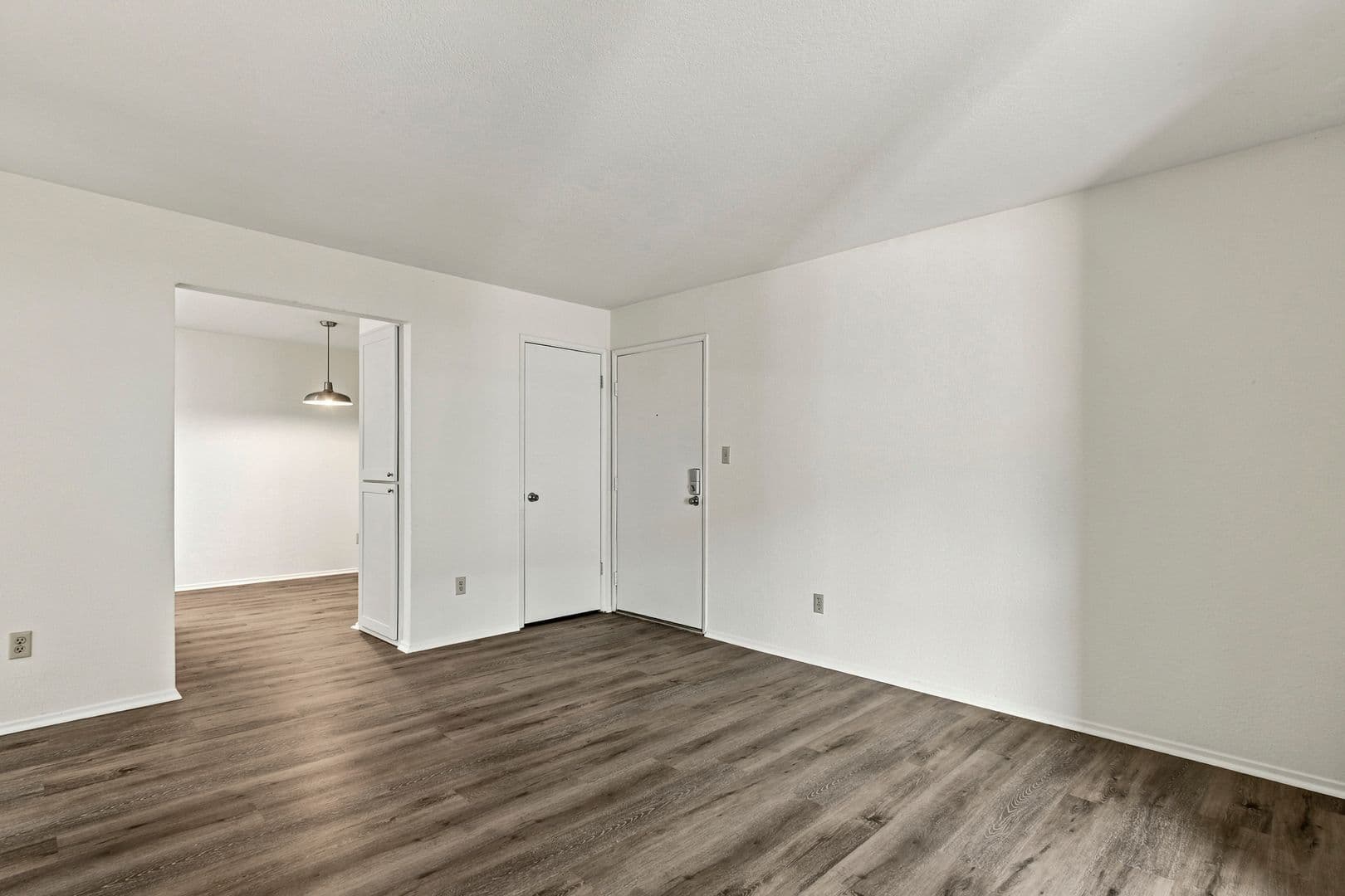 Davis Apartment: 2255 Sycamore Lane