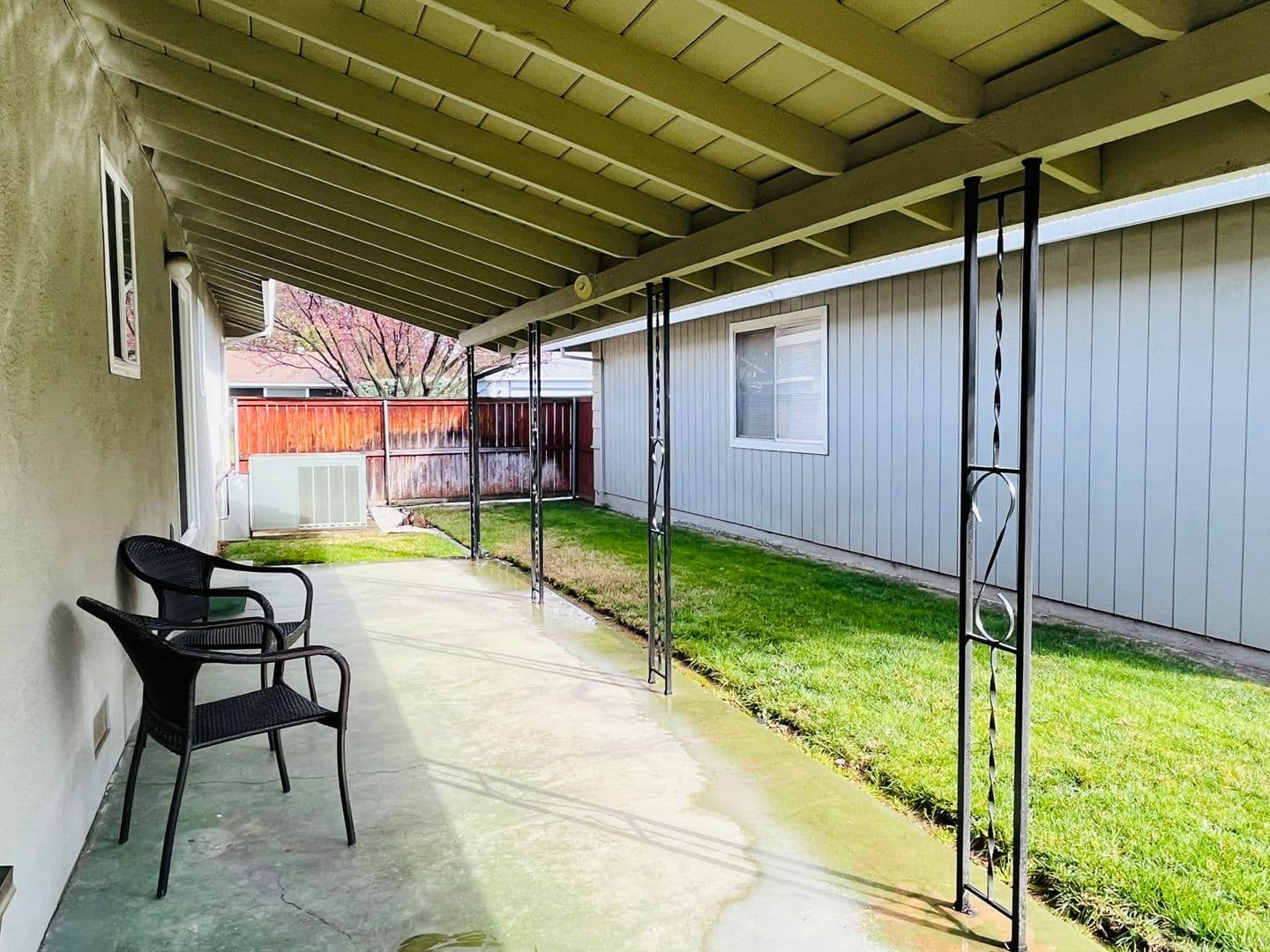 Elk Grove House: 9301 Mazatlan Way